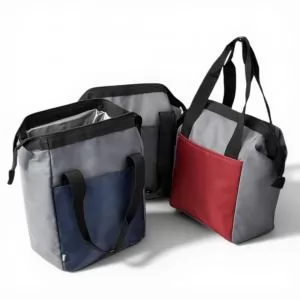 Bolsa Térmica Personalizada | Dimensões (L x A x P): 21.0 x 19.0 x 15.0 | Peso = 265 g