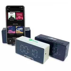 Caixa de Som com Relógio Personalizada | Dimensões (L x A x P): 12.6 x 6.1 x 4.0 | Peso = 232 g
