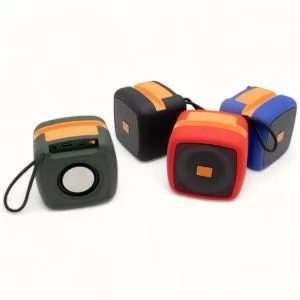 Caixa de Som Personalizada | Dimensões (L x A x P): 10.7 x 10.7 x 8.6 | Peso = 400 g