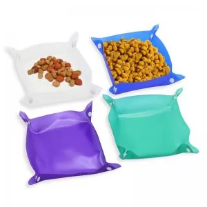 Comedouro bebedouro portátil personalizado | Dimensões (L x A x P): 15.0 x 15.0 x 3.0 | Peso = 15 g