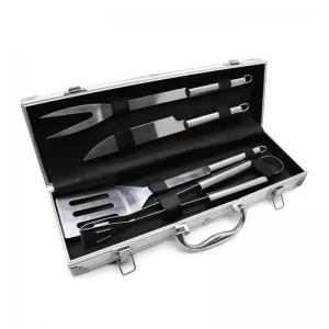 Kit Churrasco com 4 peças Personalizado | Dimensões (L x A x P): 38.5 x 11.0 x 8.0 | Peso = 932 g
