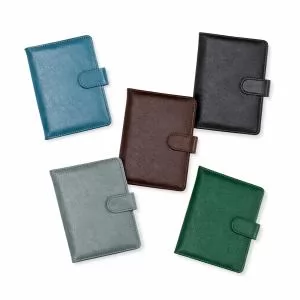 Porta Passaporte Personalizado | Dimensões (L x A x P): 11.8 x 14.9 x 1.6 | Peso = 70 g